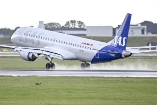 Les nouveaux appareils Embraer de SAS, dont les premiers sont attendus en 2027, devraient principalement être utilisés sur des vols au sein de la région nordique (archives). KEYSTONE/EPA TT NEWS AGENCY/JOHAN NILSSON